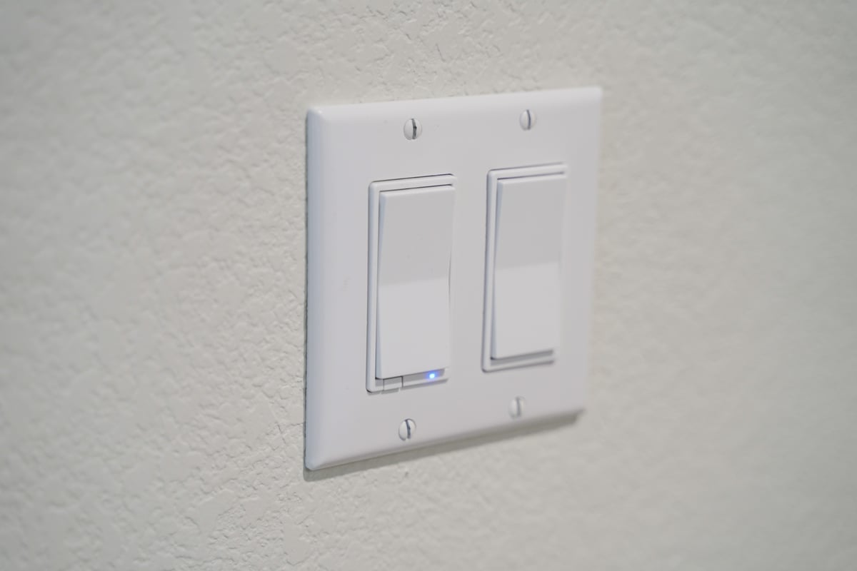 Smart light switch
